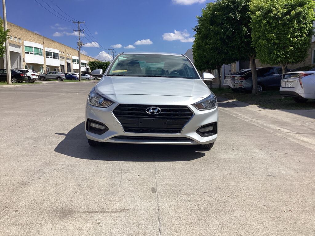 Hyundai Accent 2021 4p GL Mid L4/1.6 Aut 2021 Hyundai Accent Venta Exteriores 2