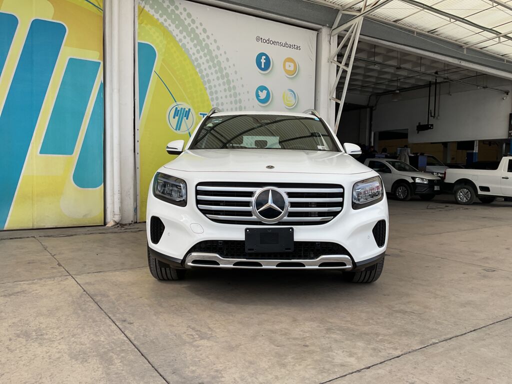 Mercedes-Benz Clase GLB 2024  2024 Mercedes-Benz Clase GLB Venta Exteriores 2