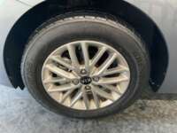 Kia Rio 2020 5p HB LX L4/1.6 Man       2020 Kia Rio Venta Llantas 1