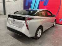 Toyota Prius 2017 5p Base Híbrido L4/1.8 Aut  2017 Toyota Prius Venta Exteriores 7