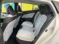 Toyota Prius 2017 5p Base Hibrido L4/1.8 Aut 2017 Toyota Prius Venta Interiores 20