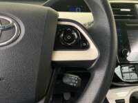 Toyota Prius 2017 5p Base Hibrido L4/1.8 Aut 2017 Toyota Prius Venta Interiores 6