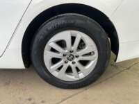 Toyota Prius 2017 5p Base Hibrido L4/1.8 Aut 2017 Toyota Prius Venta Llantas 4