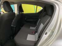 Toyota Prius 2018 5p C Híbrido L4/1.5 Aut 2018 Toyota Prius Venta Interiores 23