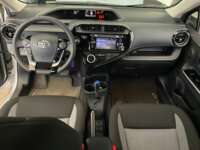 Toyota Prius 2018 5p C Híbrido L4/1.5 Aut 2018 Toyota Prius Venta Interiores 4