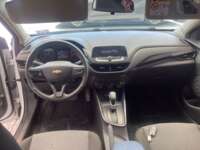 Chevrolet Onix 2024 4p LS L3/1.0/T Aut IMG_2358
