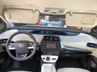 Toyota Prius 2017 5p Base Hibrido L4/1.8 Aut 2017 Toyota Prius Venta Interiores 20