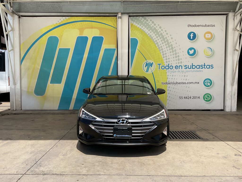 Hyundai Elantra 2020 4p Limited Tech Navi L4/2.0 Aut   2020 Hyundai Elantra Venta Exteriores 2