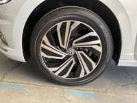 Volkswagen Jetta 2021 4p Highline L4/1.4/T Tiptronic 2021 Volkswagen Jetta Venta Llantas 1