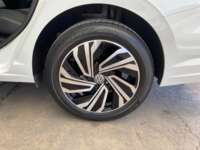 Volkswagen Jetta 2021 4p Highline L4/1.4/T Tiptronic 2021 Volkswagen Jetta Venta Llantas 4