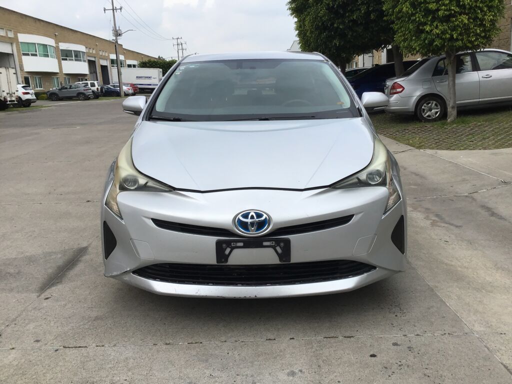 Toyota Prius 2017 5p Base Híbrido L4/1.8 Aut  2017 Toyota Prius Venta Exteriores 2