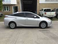 Toyota Prius 2017 5p Base Híbrido L4/1.8 Aut  2017 Toyota Prius Venta Exteriores 4