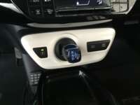 Toyota Prius 2017 5p Base Híbrido L4/1.8 Aut  2017 Toyota Prius Venta Interiores 18