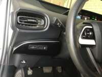Toyota Prius 2017 5p Base Híbrido L4/1.8 Aut  2017 Toyota Prius Venta Interiores 9