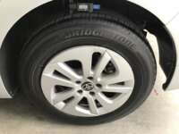 Toyota Prius 2017 5p Base Híbrido L4/1.8 Aut  2017 Toyota Prius Venta Llantas 7