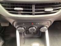 Chevrolet Onix 2023 4p LS L3/1.0/T Aut IMG_2502