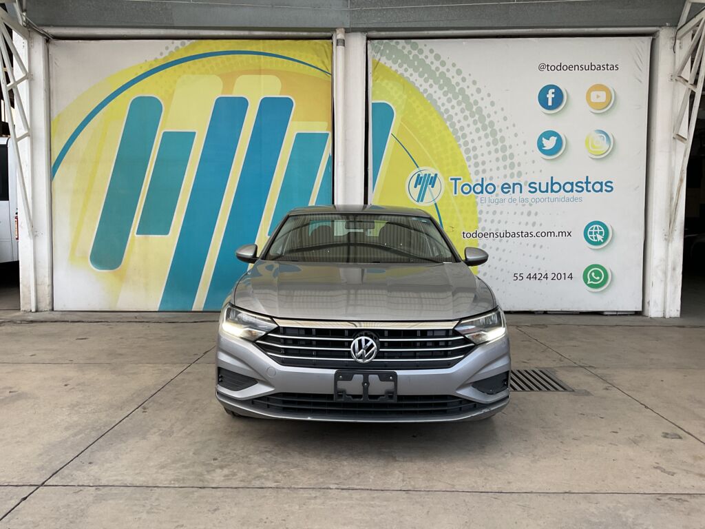 Volkswagen Jetta 2020 4p Starline L4/1.6/T Aut 2020 Volkswagen Jetta Venta Exteriores 2