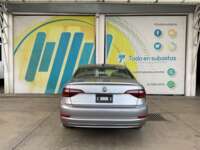 Volkswagen Jetta 2020 4p Starline L4/1.6/T Aut 2020 Volkswagen Jetta Venta Exteriores 6