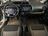 Toyota Prius 2018 5p C Híbrido L4/1.5 Aut 2018 Toyota Prius Venta Interiores 4
