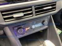 Volkswagen Nivus 2022 5p Highline L3/1.0/T Tiptronic 2022 Volkswagen Nivus Ingreso Interiores 11
