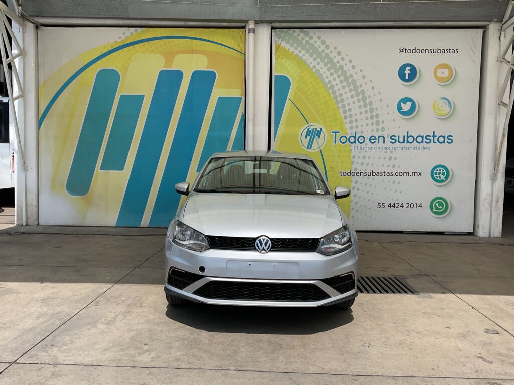 Volkswagen Vento 2022 4p Startline L4/1.6 Tiptronic 2022 Volkswagen Vento Venta Exteriores 2
