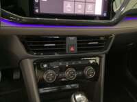 Volkswagen Taos 2024 5p Highline L4/1.4/T Tiptronic 2024 Volkswagen Taos Venta Interiores 9