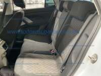 Volkswagen Taigun 2024 5p Trendline L3/1.0/T Tiptronic 2024 Volkswagen Taigun Ingreso Interiores 3