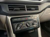 Volkswagen Taigun 2024 5p Trendline L3/1.0/T Tiptronic 2024 Volkswagen Taigun Venta Interiores 9