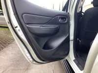 Mitsubishi L200 2021 4p Doble L4/2.5/T Diesel Man 4x4 2021 Mitsubishi L200 Venta Interiores 15