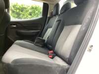 Mitsubishi L200 2021 4p Doble L4/2.5/T Diesel Man 4x4 2021 Mitsubishi L200 Venta Interiores 16