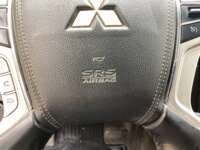 Mitsubishi L200 2021 4p Doble L4/2.5/T Diesel Man 4x4 2021 Mitsubishi L200 Venta Interiores 10