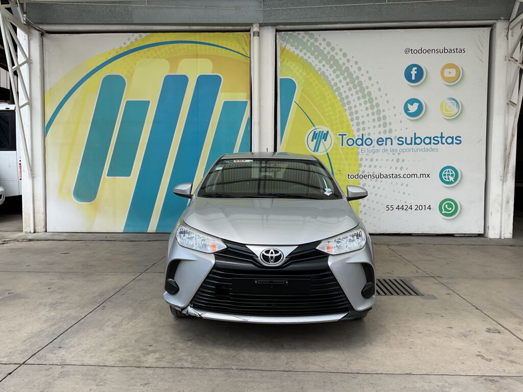Toyota Yaris 2022 4p Sedán S L4/1.5 CVT 2022 Toyota Yaris Venta Exteriores 2