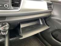 Kia Rio 2021 4p L L4/1.6 Aut  2021 Kia Rio Venta Interiores 14