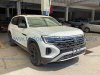 Volkswagen Teramont 2024 5p Peak Edition L4/2.0/T Tiptronic IMG_9644