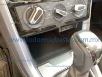 Volkswagen T-Cross 2024 5p Trendline L4/1.6 Tiptronic 2024 Volkswagen T-Cross Ingreso Interiores 11