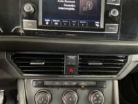 Volkswagen Jetta 2019 4p Trendline L4/1.4/T Tiptronic 2019 Volkswagen Jetta Venta Interiores 9