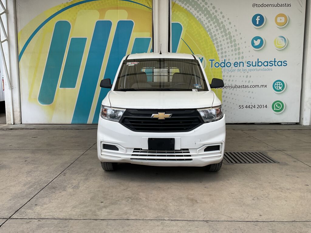Chevrolet Tornado 2023 5p Van LS L4/1.5 Man 2023 Chevrolet Tornado Venta Exteriores 2