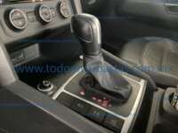 Volkswagen Amarok 2023 4p Highline L4/2.0/TDI Aut 4Motion 2023 Volkswagen Amarok Ingreso Interiores 8