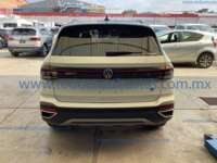 Volkswagen Taos 2025 5p Highline L4/1.4/T Tiptronic Línea Nueva IMG_9783