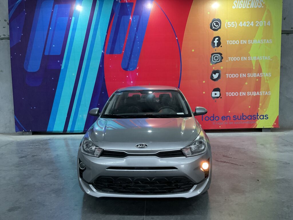 Kia Rio 2021 4p Sedán L L4/1.6 Man  2021 Kia Rio Venta Exteriores 2