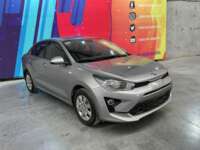 Kia Rio 2021 4p Sedán L L4/1.6 Man  2021 Kia Rio Venta Exteriores 3