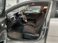 Kia Rio 2021 4p Sedán L L4/1.6 Man  2021 Kia Rio Venta Interiores 14