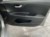 Kia Rio 2021 4p Sedán L L4/1.6 Man  2021 Kia Rio Venta Interiores 15