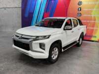 Mitsibitshi L200 2021 4p Doble L4/2.5/T Diesel Man 4x4 2021 Mitsubishi L200 Venta Exteriores 1