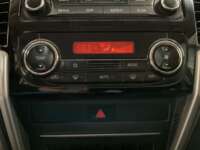 Mitsibitshi L200 2021 4p Doble L4/2.5/T Diesel Man 4x4 2021 Mitsubishi L200 Venta Interiores 9