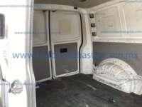 Volkswagen Transporter 2019 4p Cargo L4/2.0/TDI Man Banca A/A 2019 Volkswagen Transporter Ingreso Interiores 16
