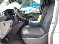 Volkswagen Transporter 2024 5p TDI L4/2.0/T Man 9 Pas 2024 Volkswagen Transporter Ingreso Interiores 1