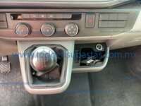 Volkswagen Transporter 2024 5p TDI L4/2.0/T Man 9 Pas 2024 Volkswagen Transporter Ingreso Interiores 10