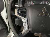 Mitsubishi L200 2021 4p Doble L4/2.5/T Diesel Man 4x4 2021 Mitsubishi L200 Venta Interiores 6