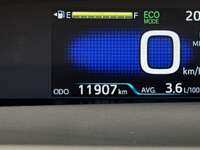 Toyota Prius 2021 5p Premium SR Híbrido L4/1.8 ECT-i 2021 Toyota Prius Venta Interiores 3